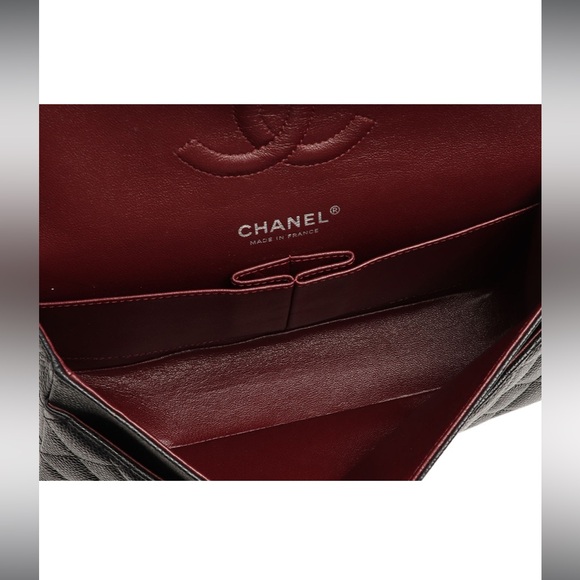 🛑SOLD🛑 CHANEL
Classic Caviar Medium Double Flap Bag 🔥 - Picture 8 of 11